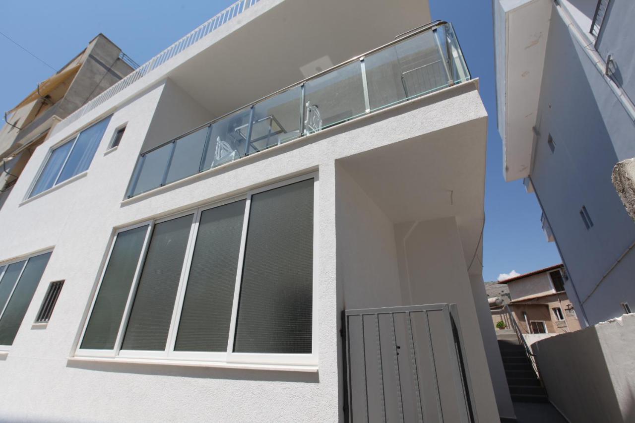 Deda Apartments Sarandë Exteriör bild