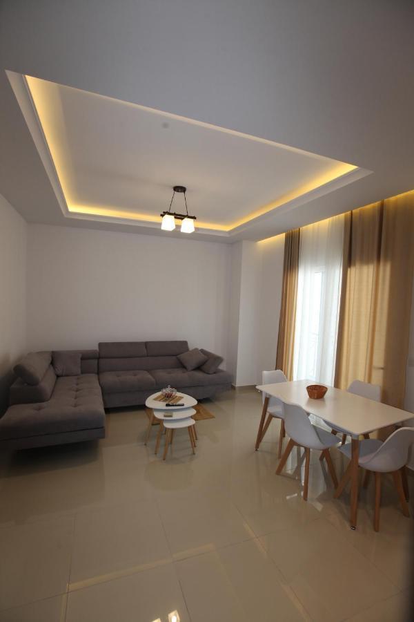 Deda Apartments Sarandë Exteriör bild