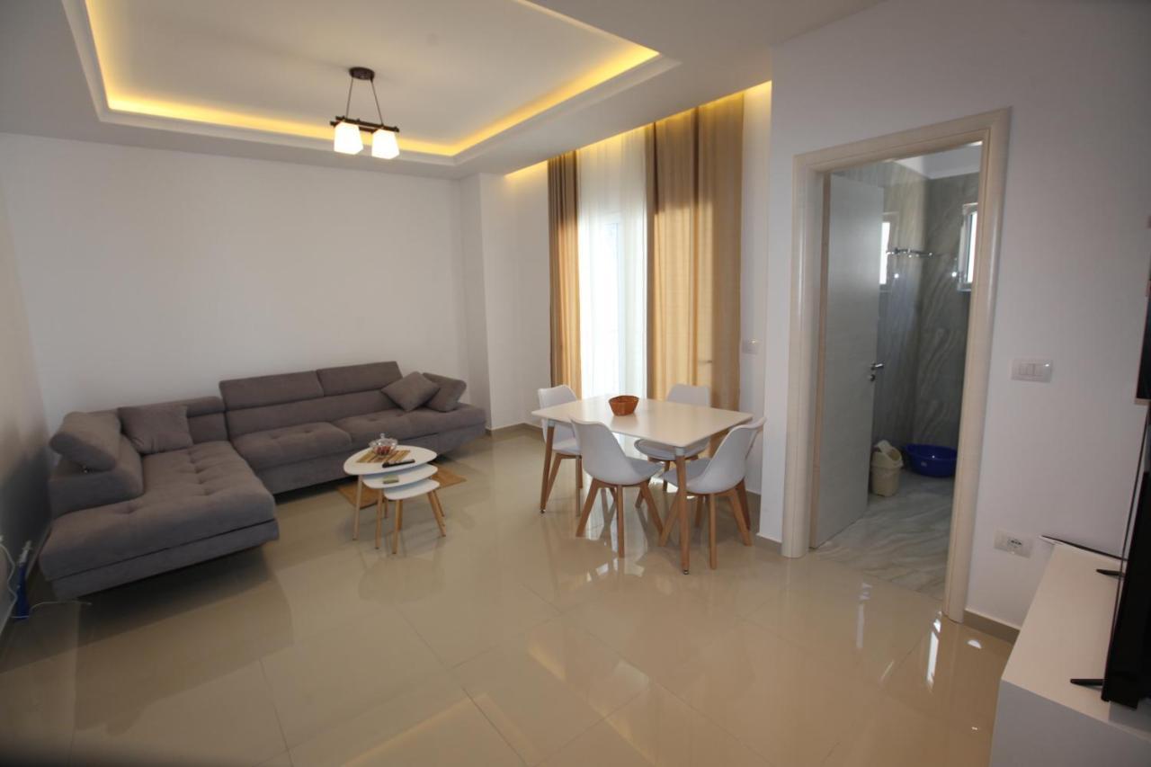 Deda Apartments Sarandë Exteriör bild