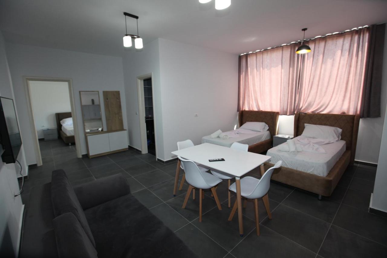 Deda Apartments Sarandë Exteriör bild