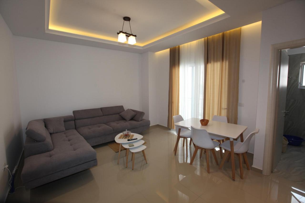 Deda Apartments Sarandë Exteriör bild