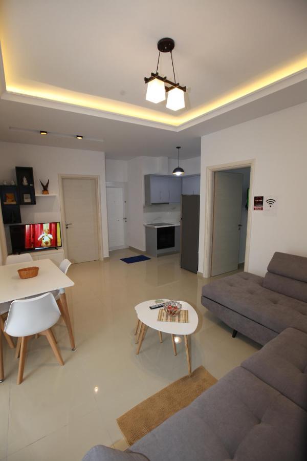 Deda Apartments Sarandë Exteriör bild