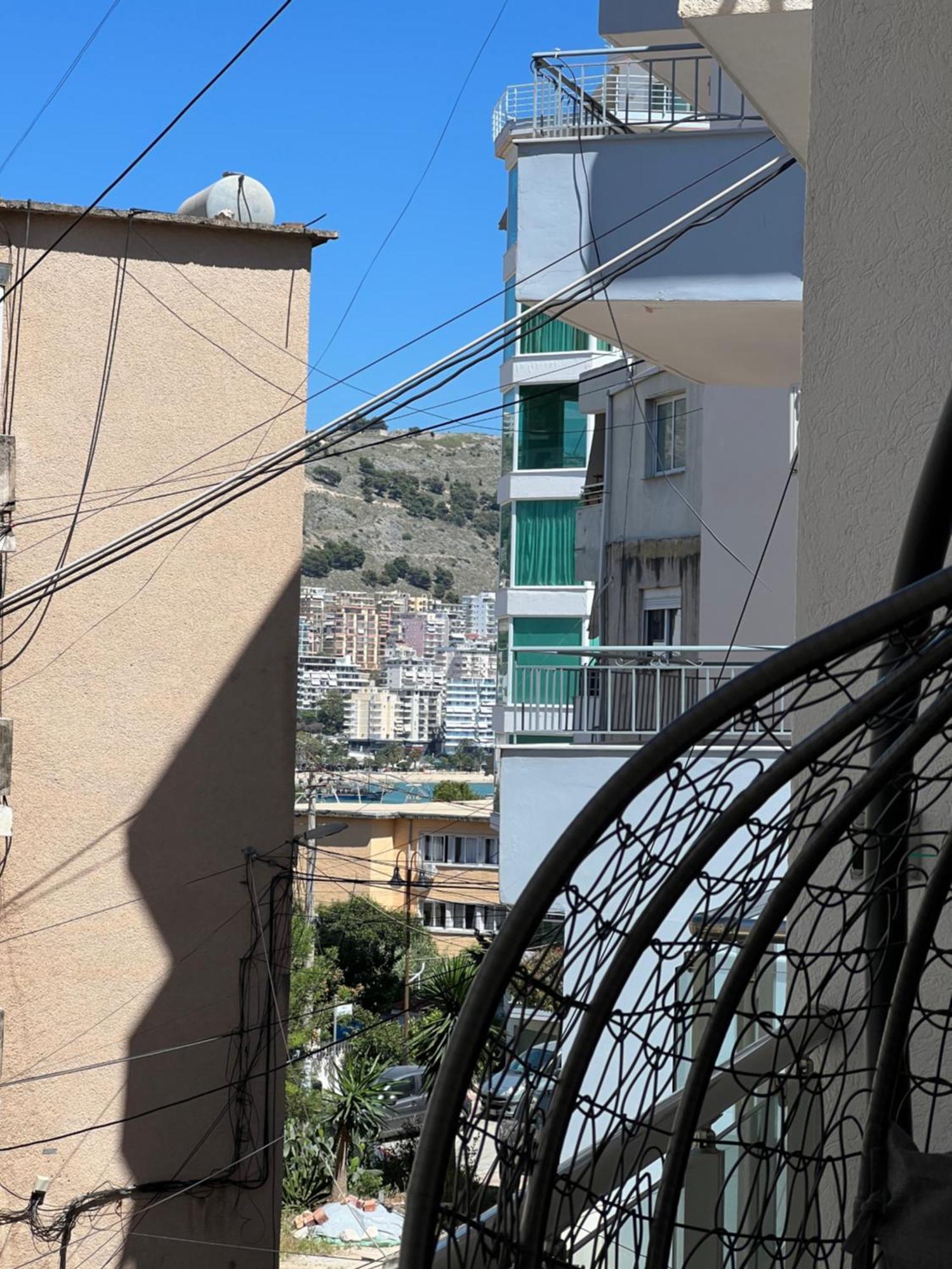 Deda Apartments Sarandë Exteriör bild